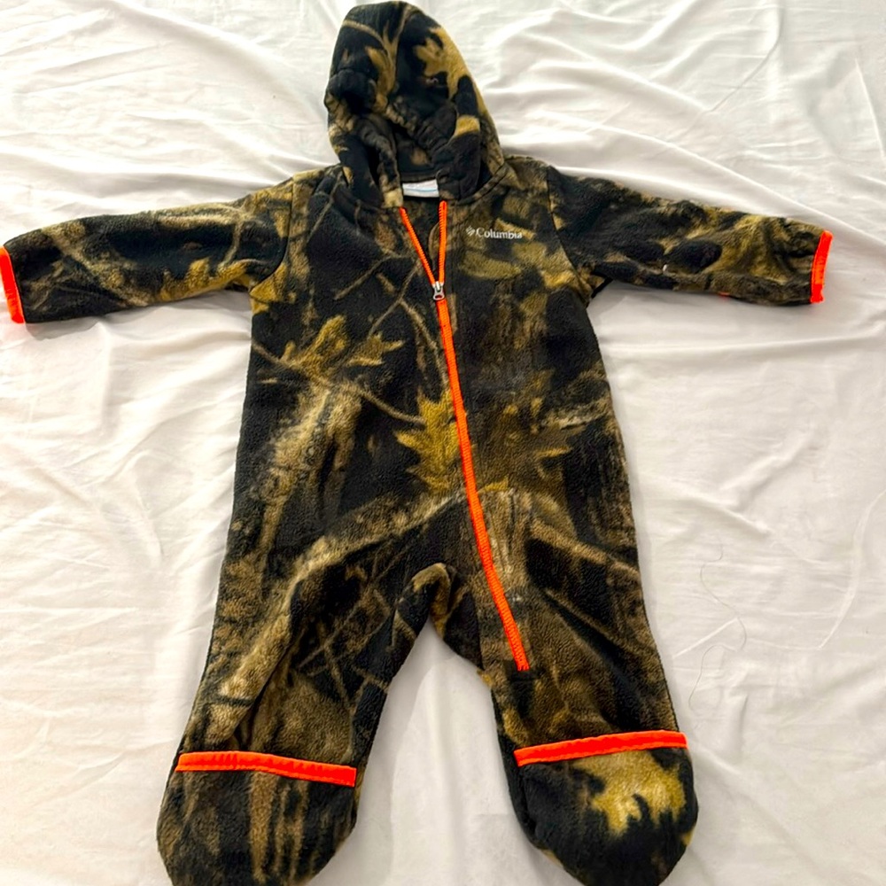 Columbia zip up warmer